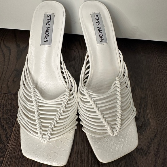 white strappy steve madden heels - Picture 1 of 4